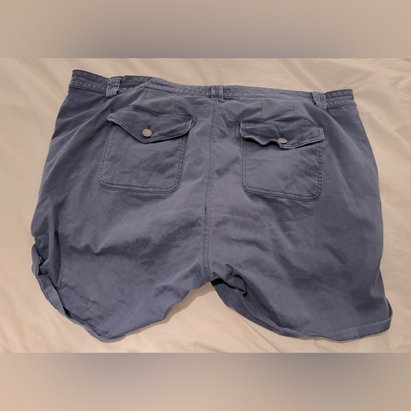 Torrid Buttoned Navy Blue Jean Shorts Women's Plus Size 22 - Picture 2 of 2